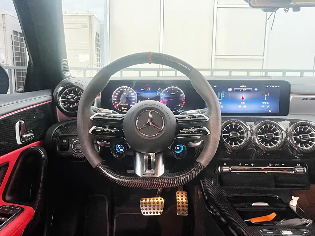 Mercedes-Benz A-Class AMG 2025 — фото 11