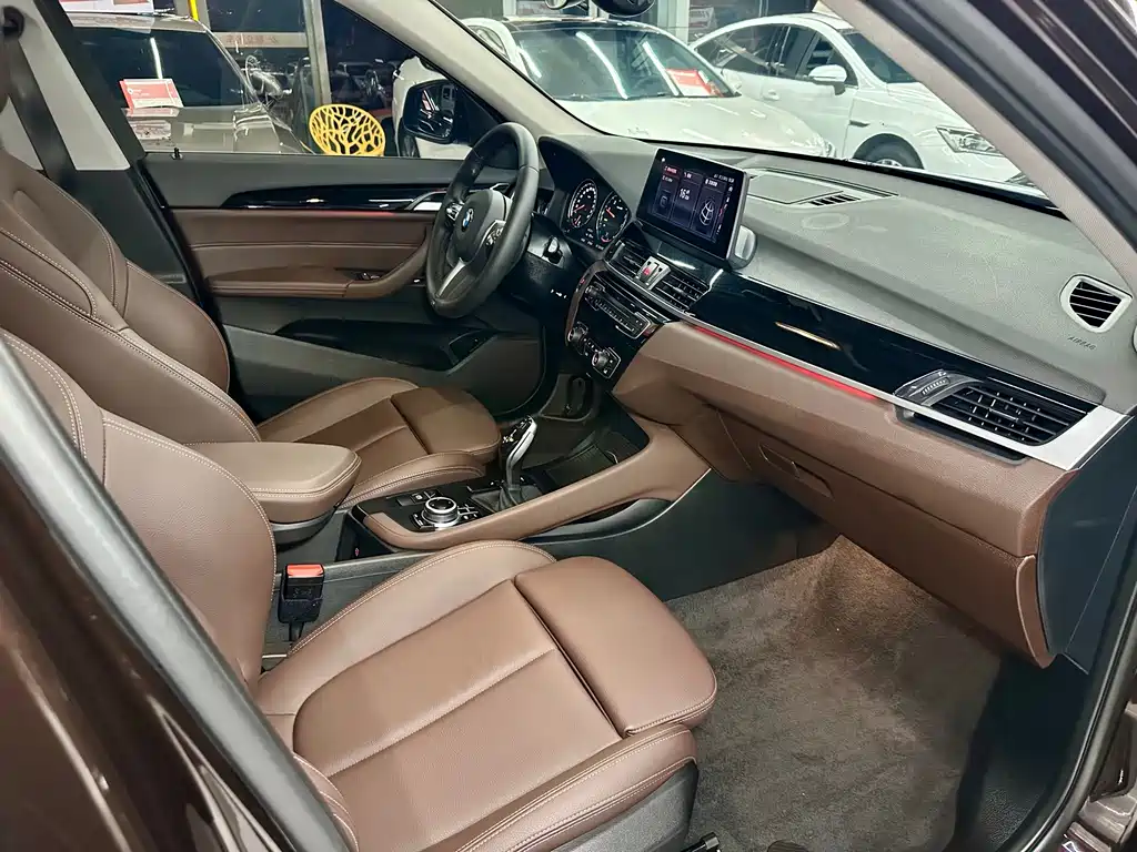 BMW X1 2021 — фото 12