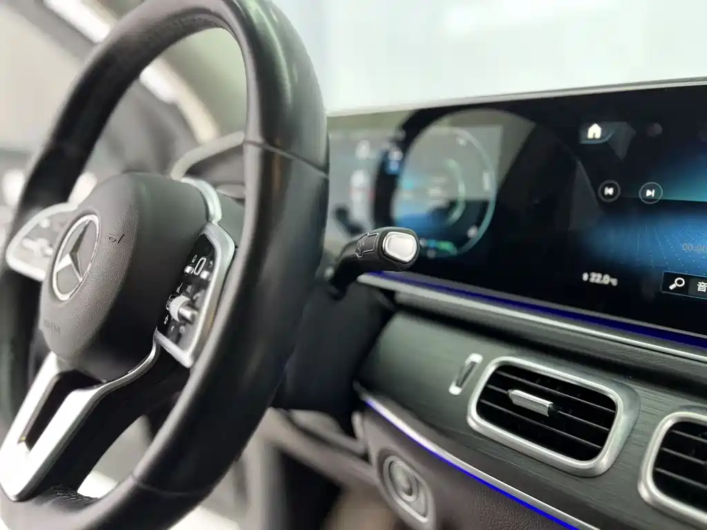 Mercedes-Benz GLE 2023 — фото 13