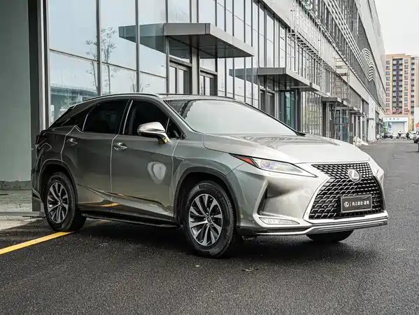 Lexus RX 2020