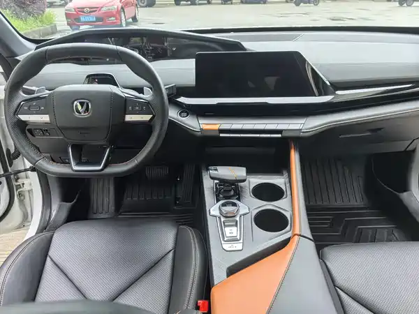 Changan UNI-V 2022