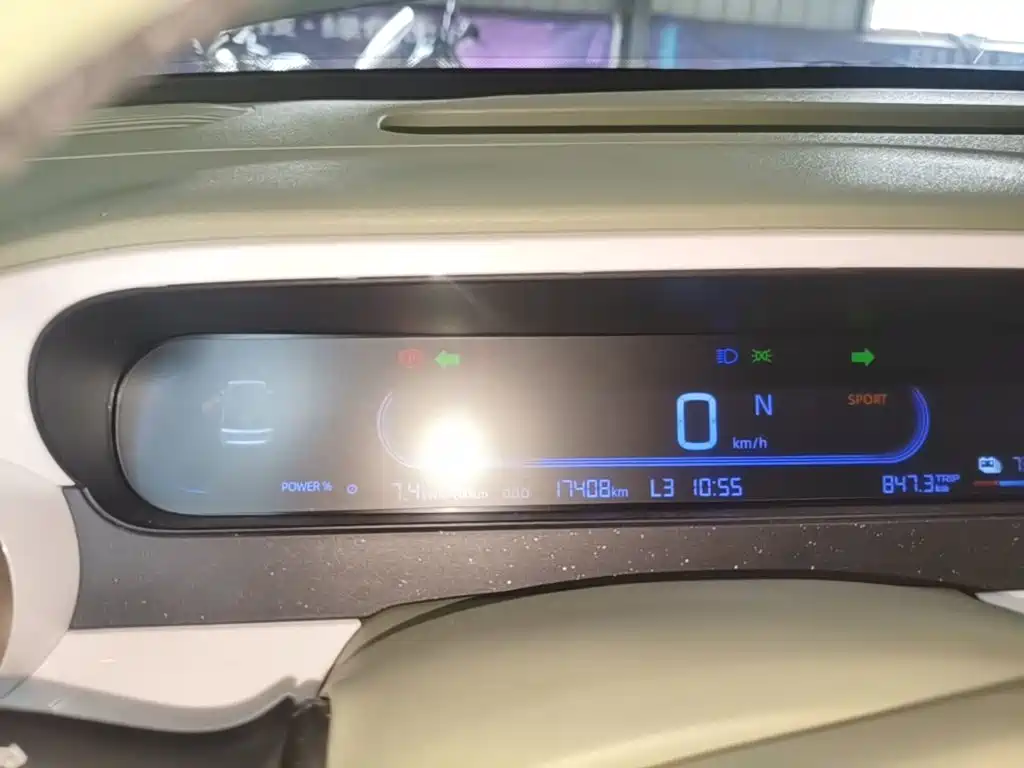 Geely Galaxy Panda 2025 — фото 12