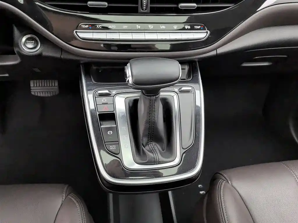 GAC Motor Trumpchi M6 2020 — фото 13