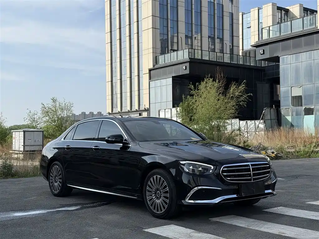 Mercedes-Benz E-Class 2020 — фото 10