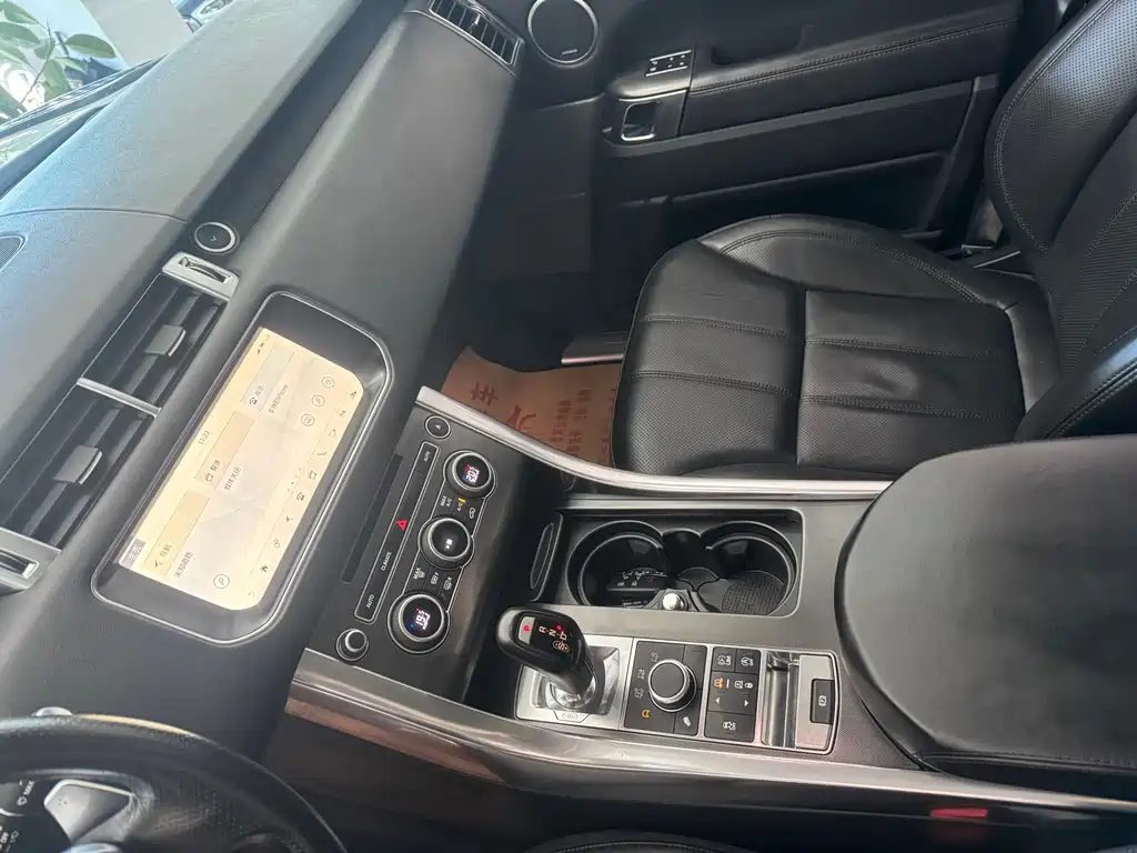 Land Rover Sport 2018 — фото 14