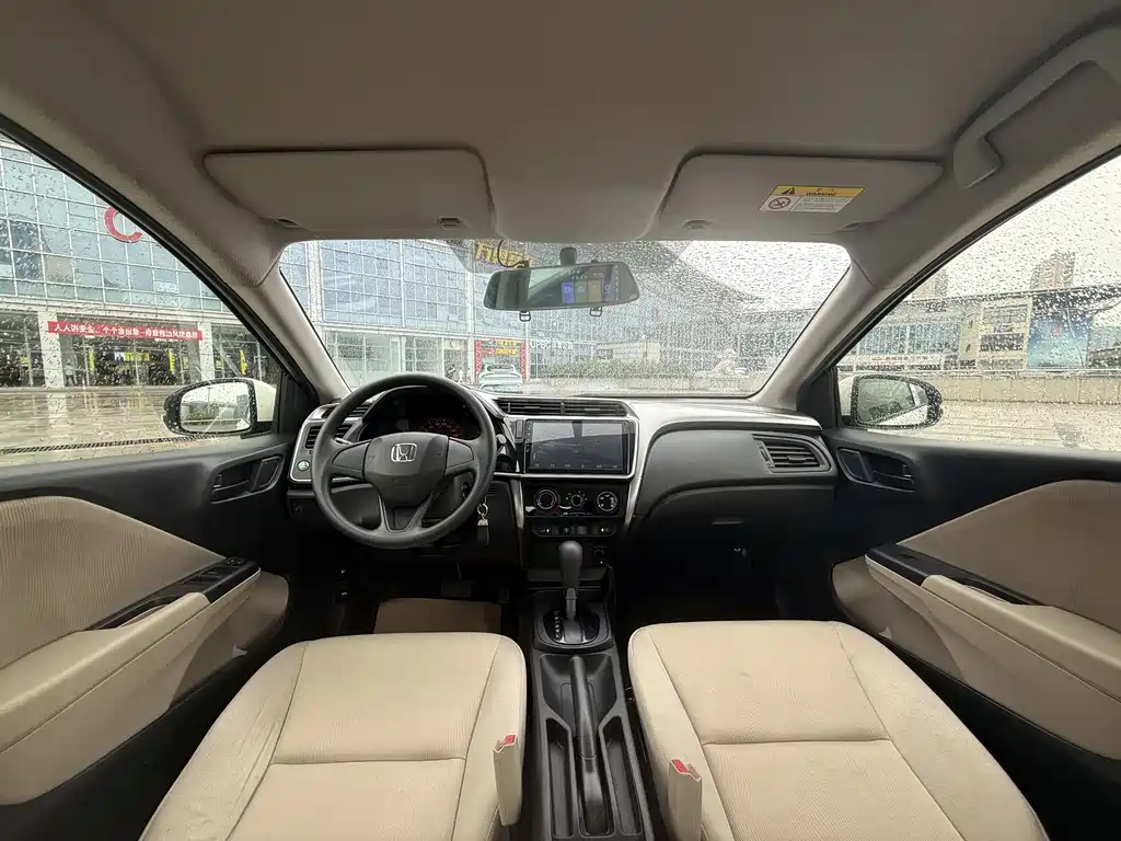 Honda City 2017 — фото 15
