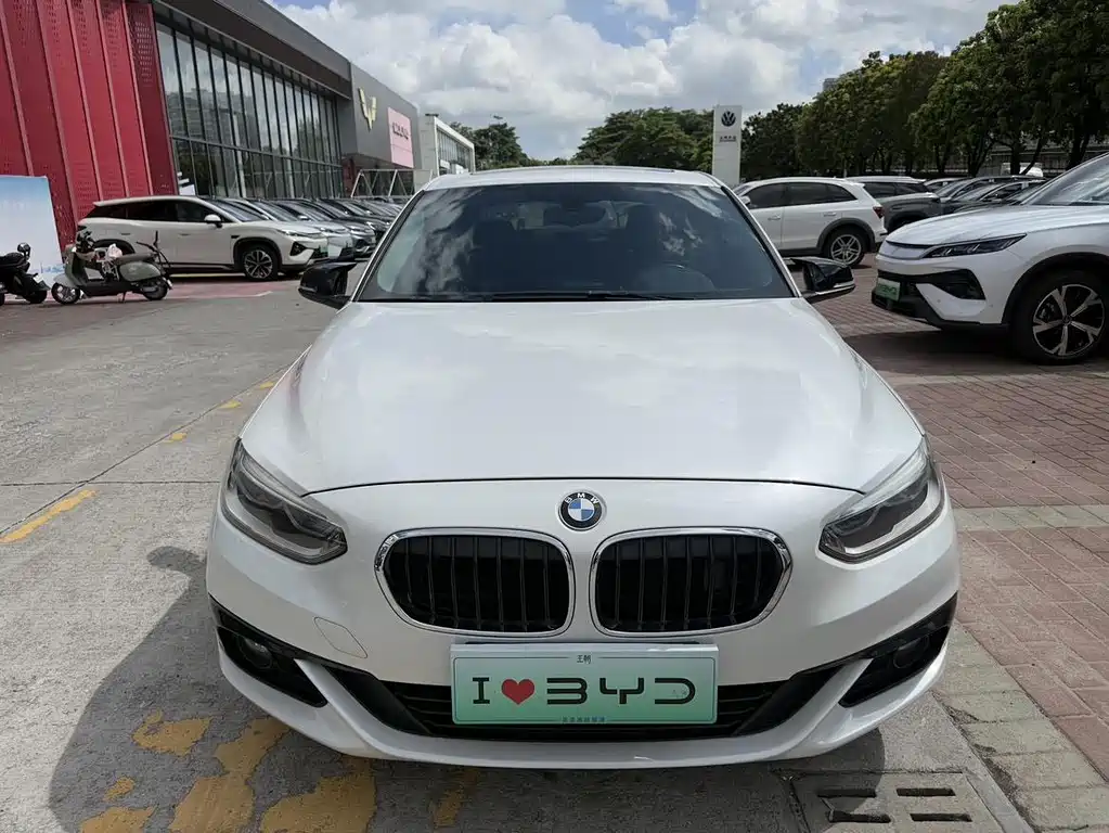 BMW 1 Series 2018 — фото 2