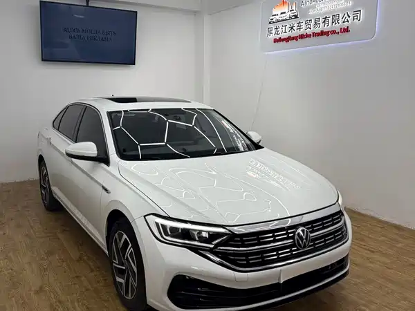 Volkswagen Sagitar 2022