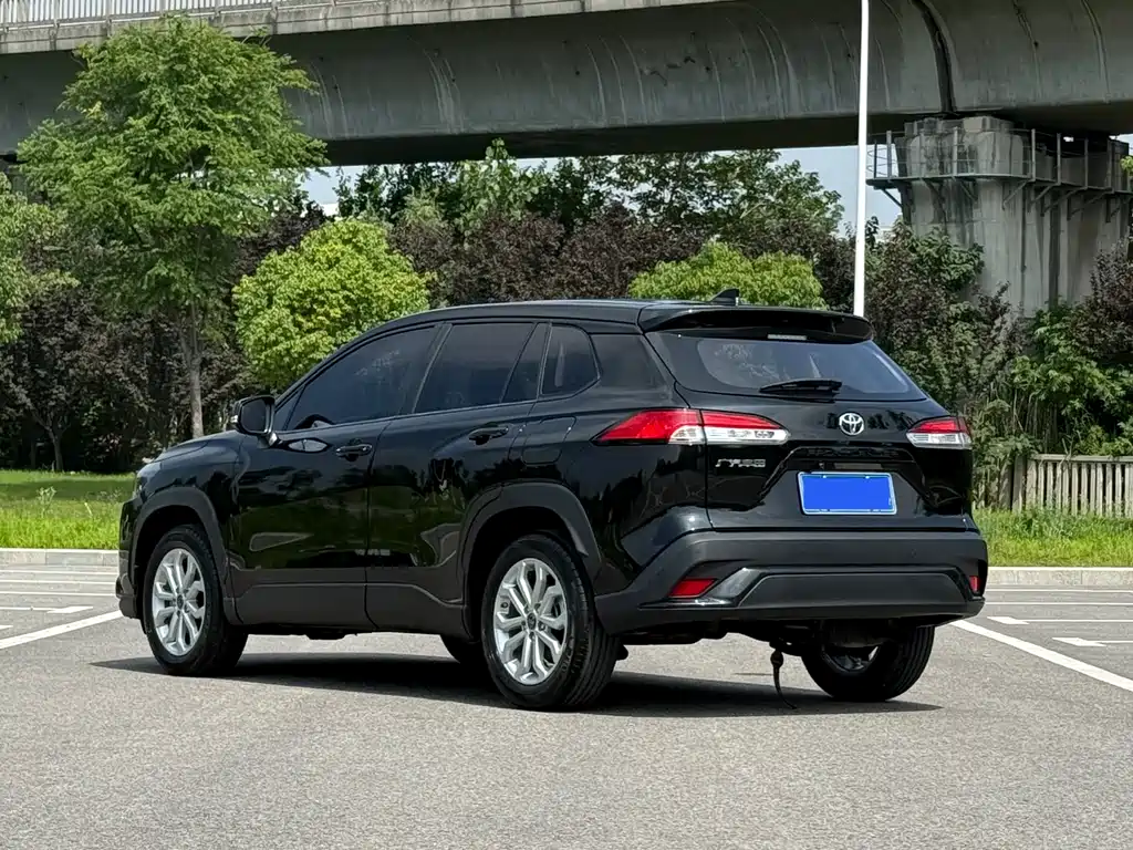 Toyota Frontlander 2023