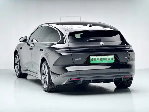 NIO ET5 2025