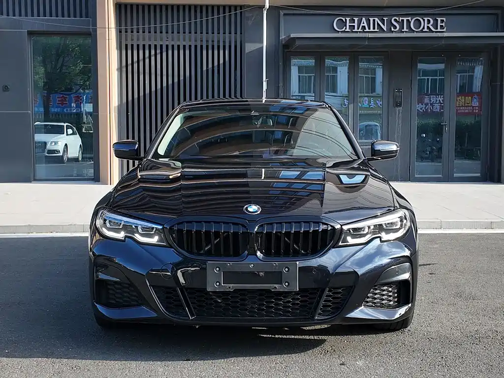 BMW 3 Series 2021