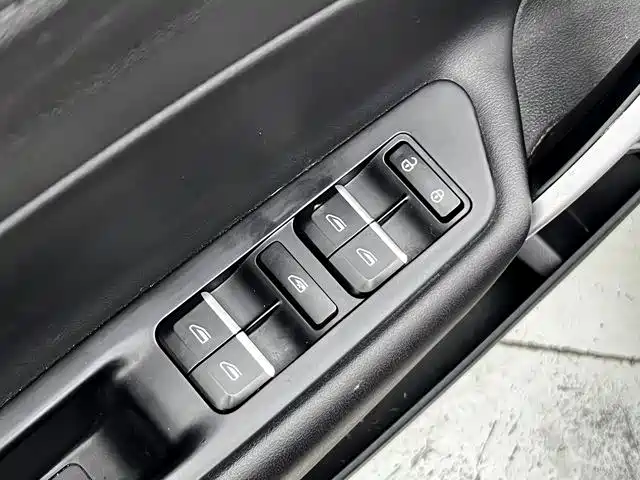 Geely Boyue 2018 — фото 23
