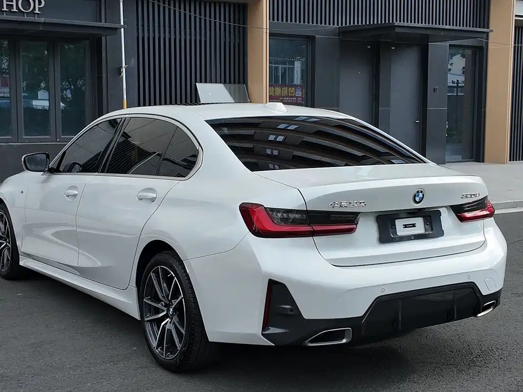 BMW 3 Series 2024