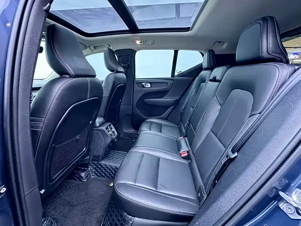 Volvo XC40 2021