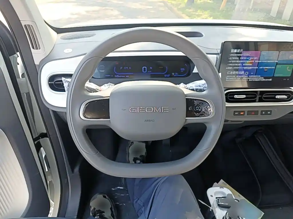 Geely Galaxy Panda 2026 — фото 11