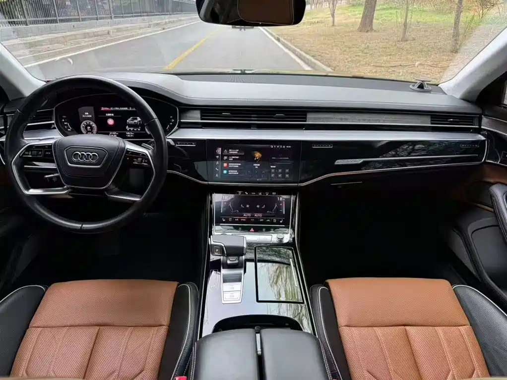 Audi A8 2022 — фото 11