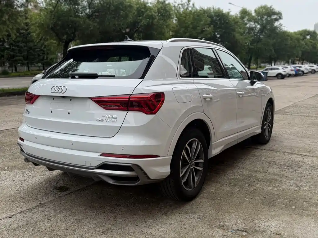 Audi Q3 2021