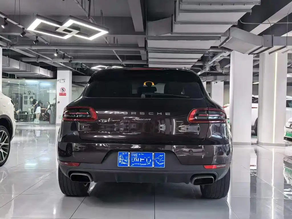 Porsche Macan 2014