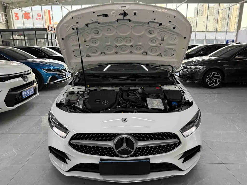 Mercedes-Benz A-Class 2021 — фото 20