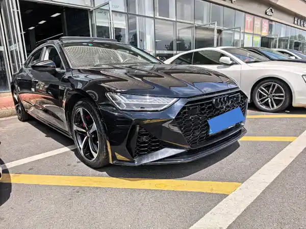 Audi A7L 2022