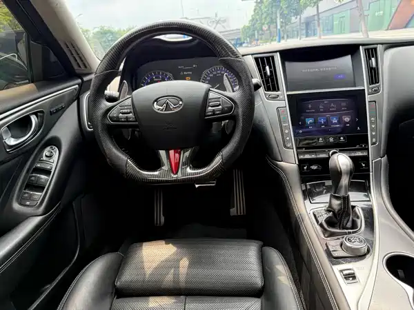 Infiniti Q50 2014