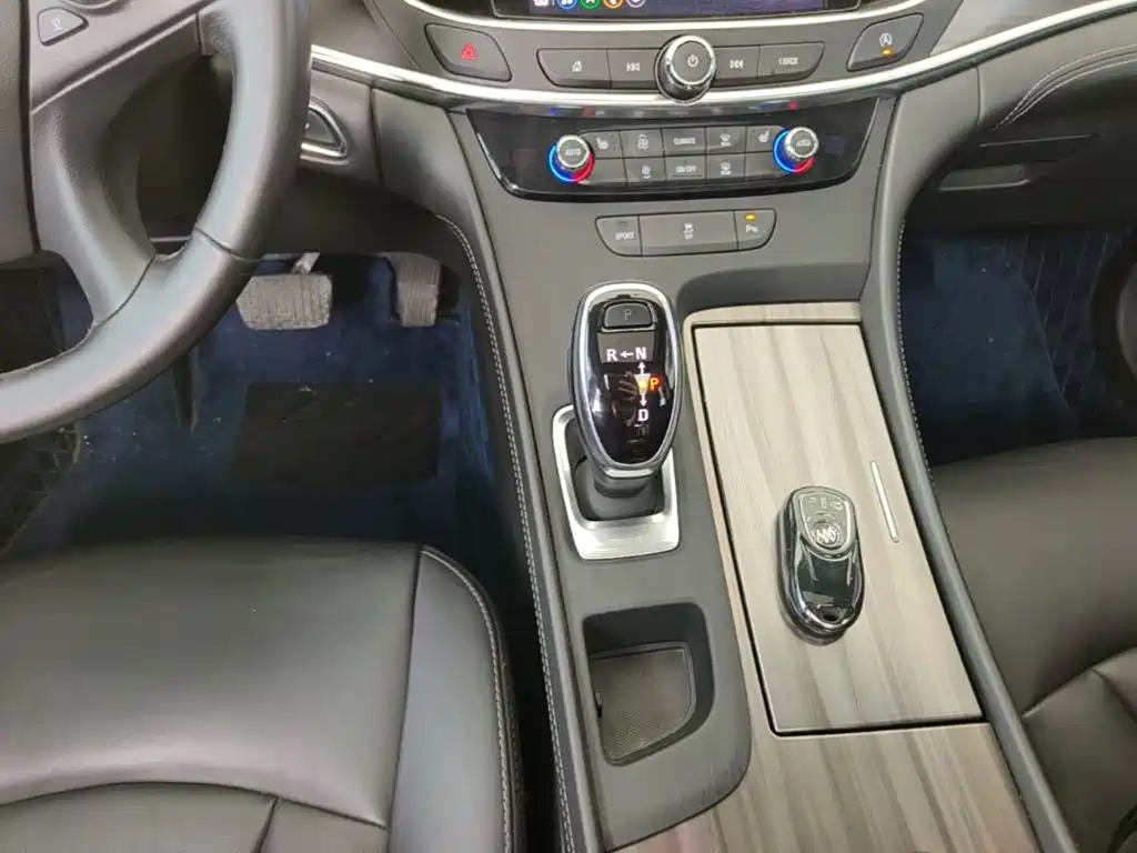 Buick LaCrosse 2021 — фото 14
