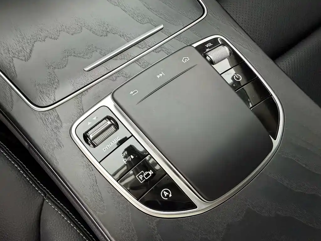 Mercedes-Benz C-Class 2020 — фото 8