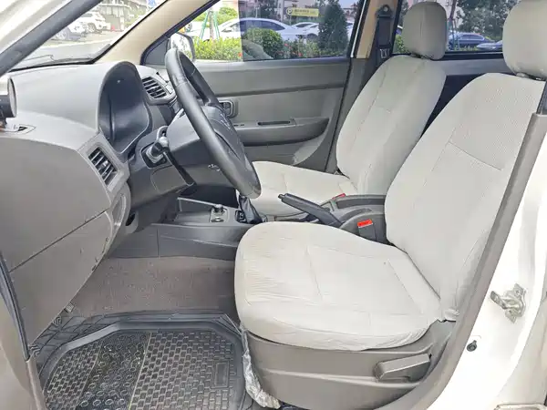 Wuling Hongguang 2017