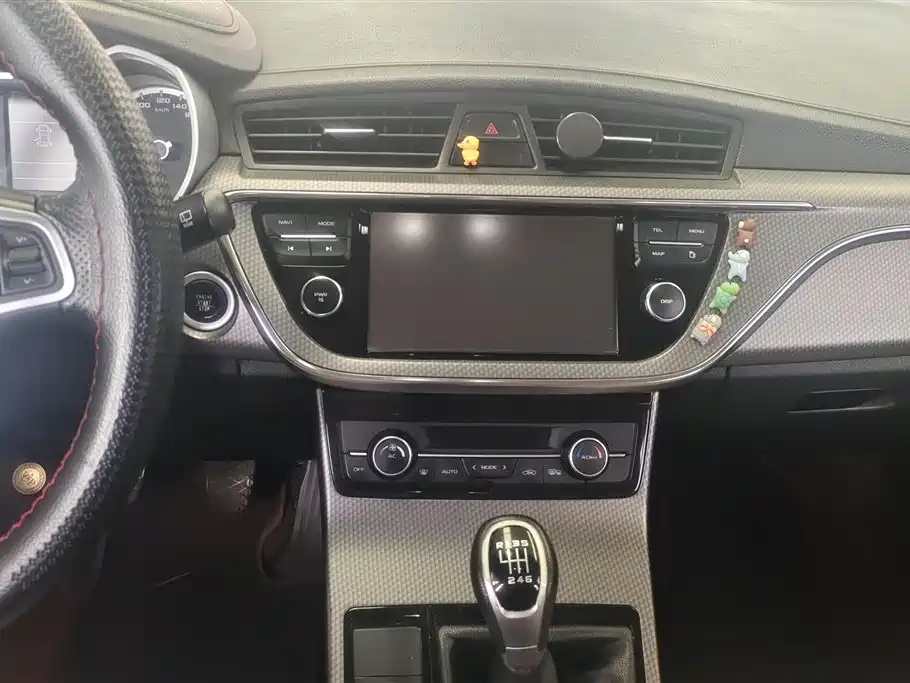 Geely Emgrand GS 2017 — фото 13
