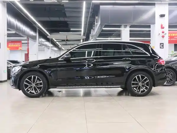 Mercedes-Benz GLC 2021