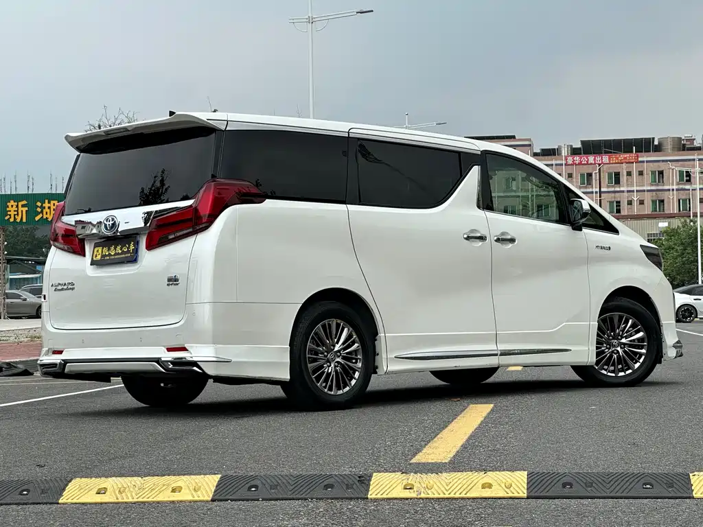 Toyota Alphard 2021 — фото 6