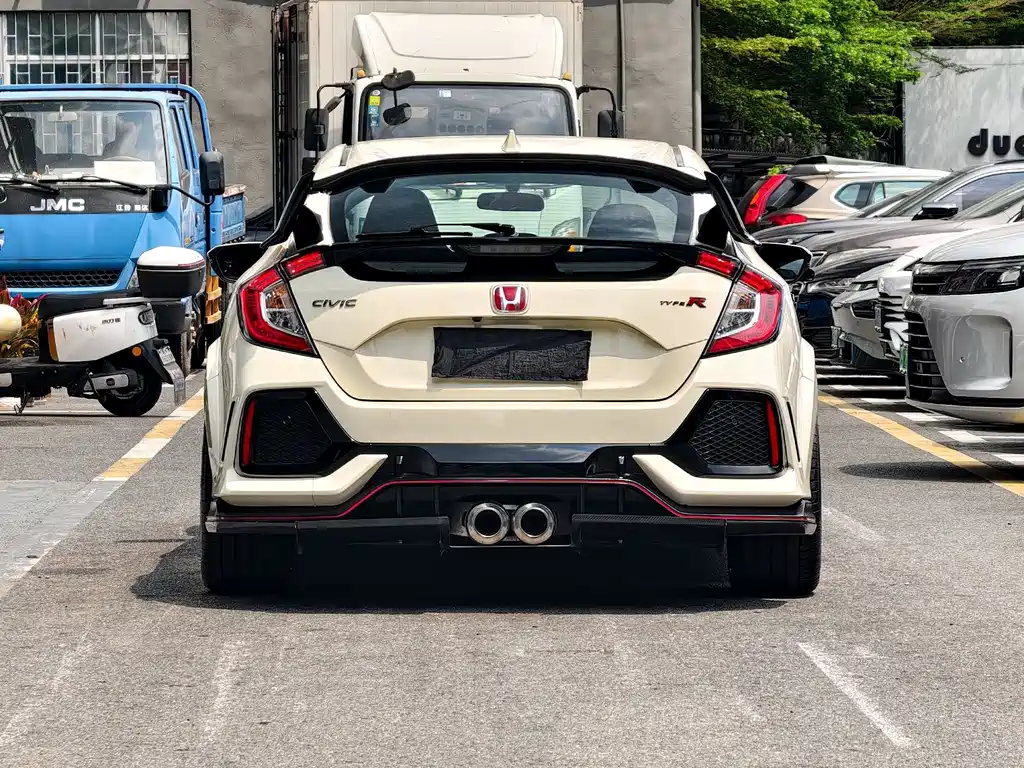 Honda Civic 2017 — фото 11