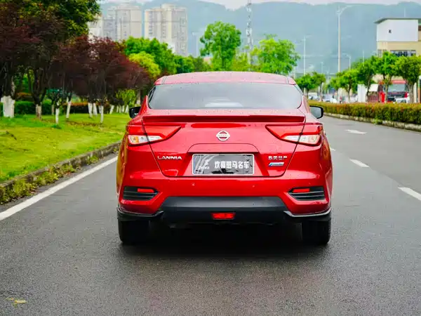 Nissan Bluebird 2020