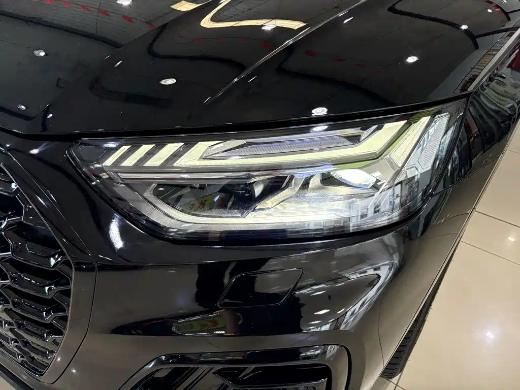 Audi Q5L Sportback 2022 — фото 19