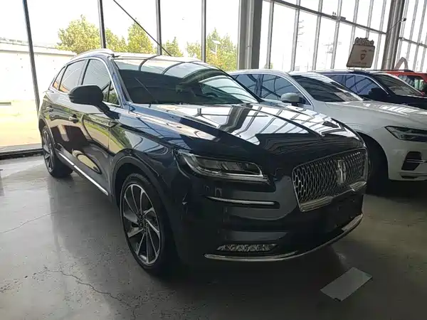 Lincoln Nautilus 2022