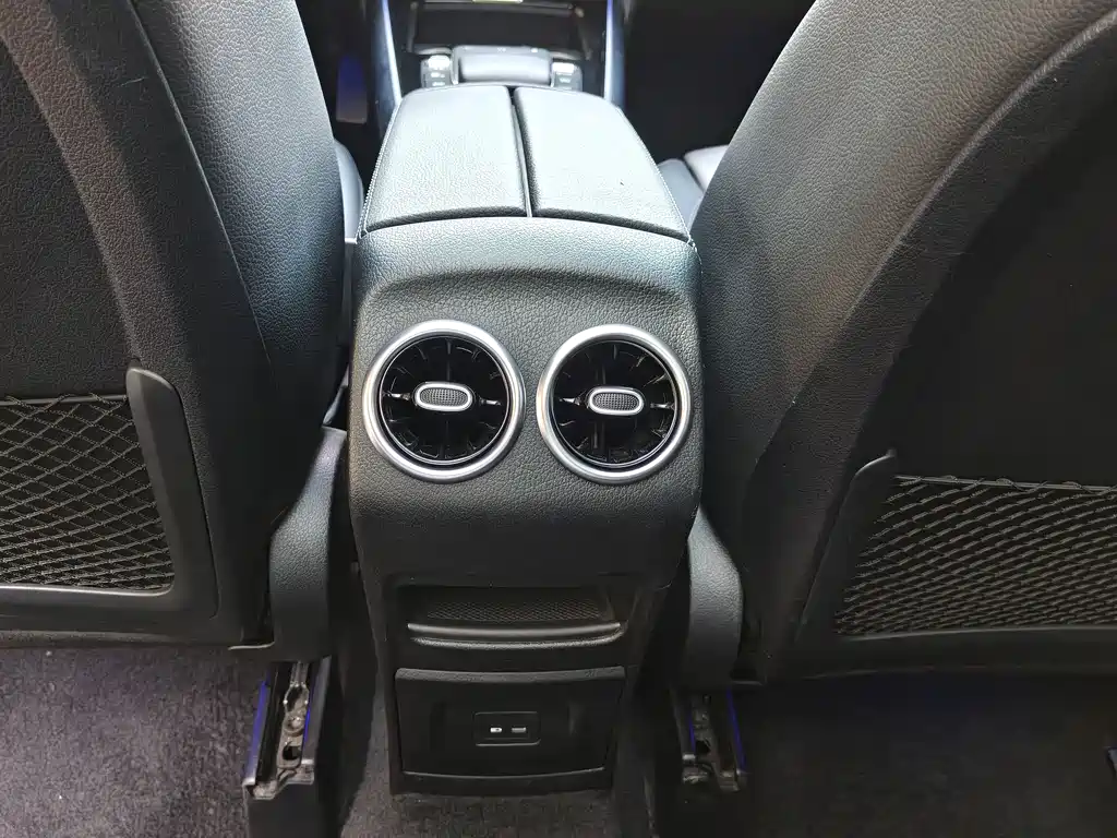 Mercedes-Benz GLA 2021 — фото 12