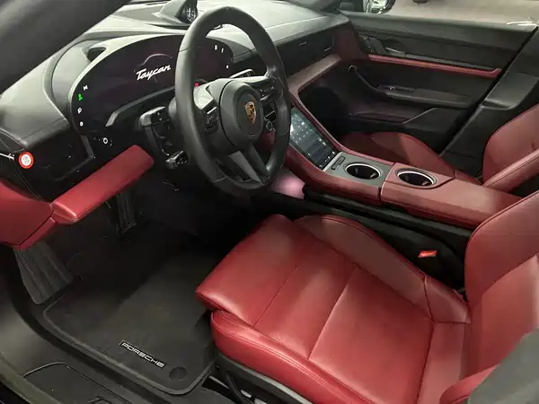 Porsche Taycan 2022