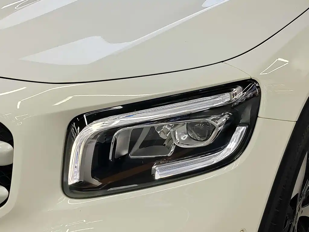 Mercedes-Benz GLB 2021 — фото 15