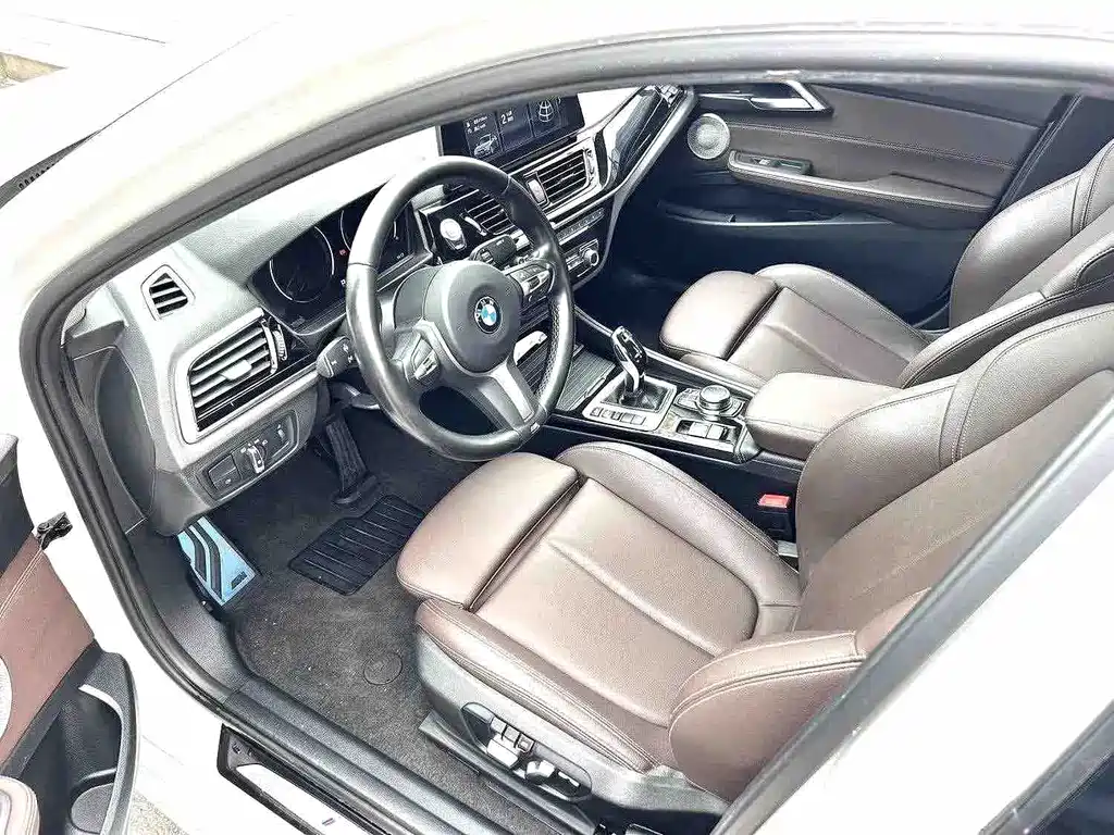BMW 1 Series 2023