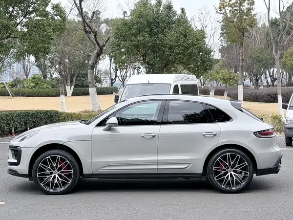 Porsche Macan 2022