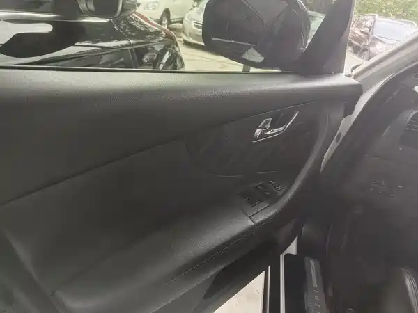 Infiniti QX70 2018