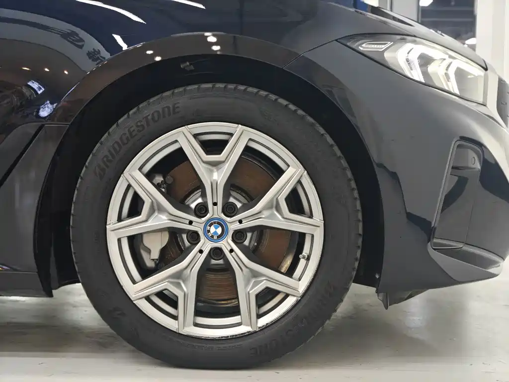 BMW i3 2023 — фото 13