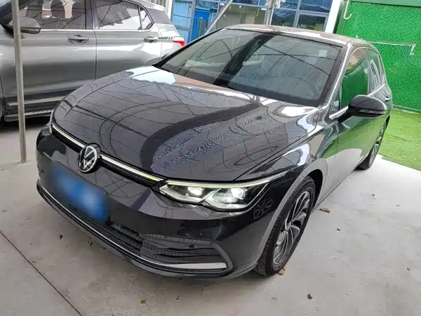 Volkswagen Golf 2021