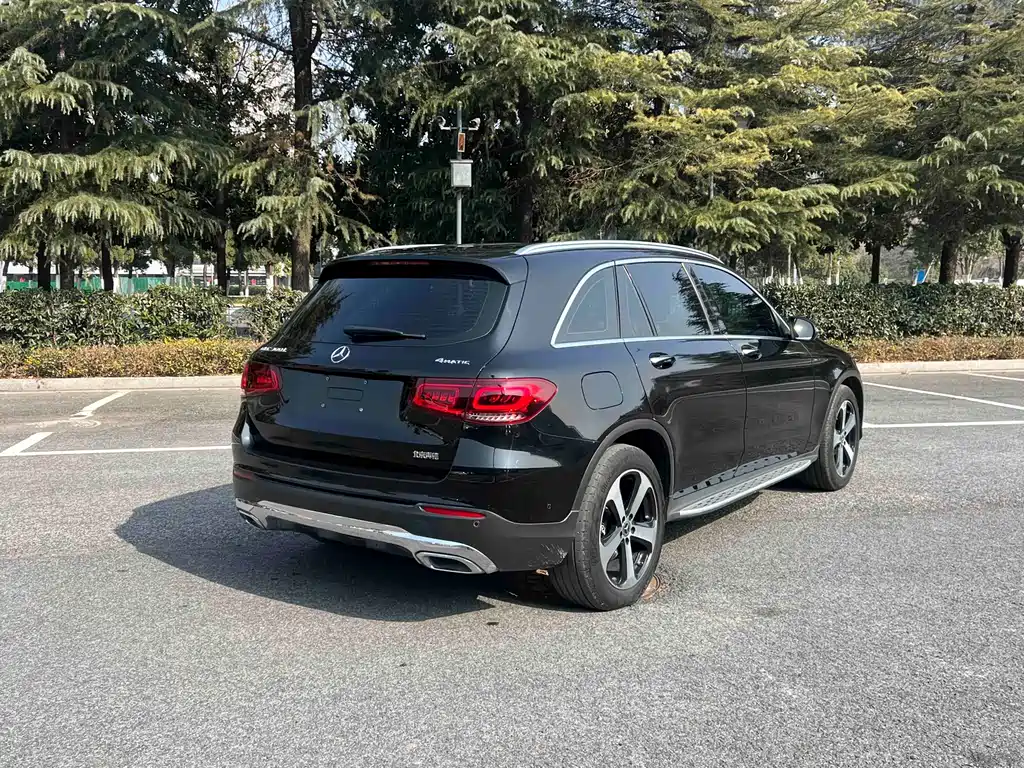 Mercedes-Benz GLC 2022 — фото 4