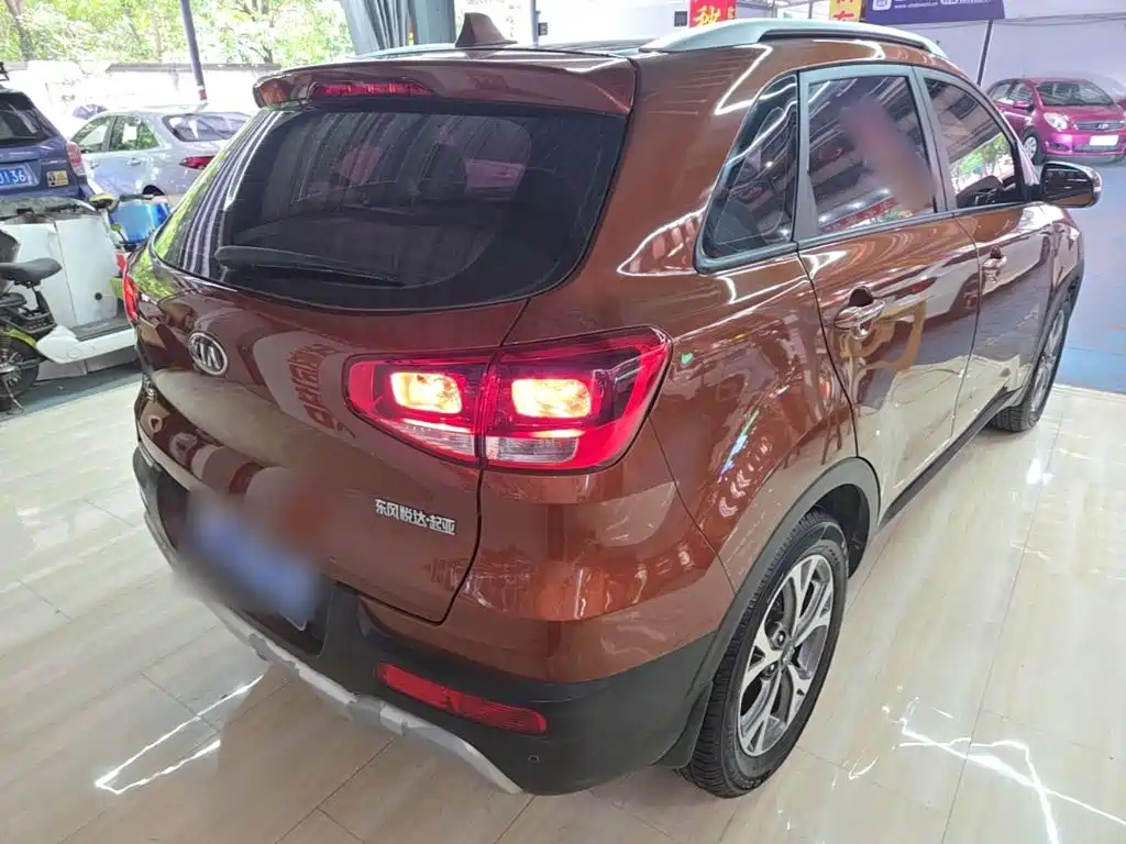 Kia KX3 2017 — фото 7