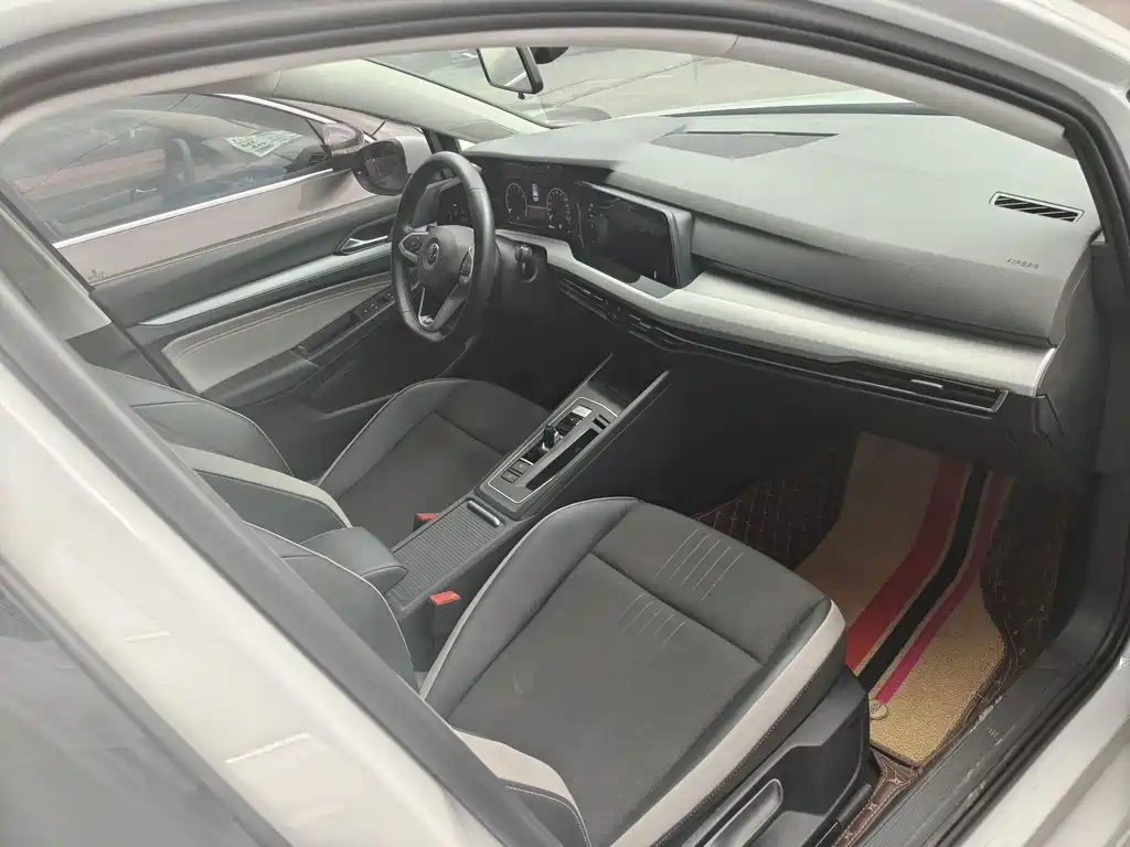 Volkswagen Golf 2022 — фото 14