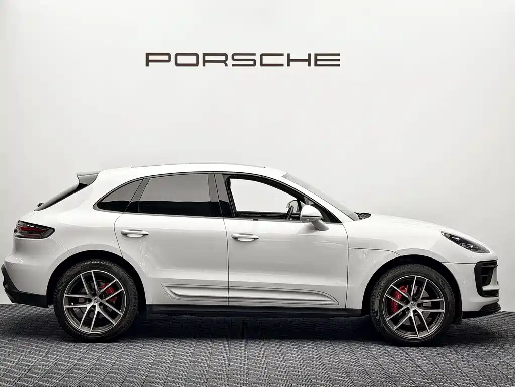 Porsche Macan 2022 — фото 6
