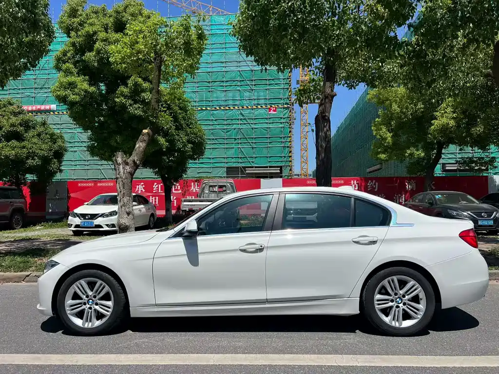 BMW 3 Series 2015 — фото 8