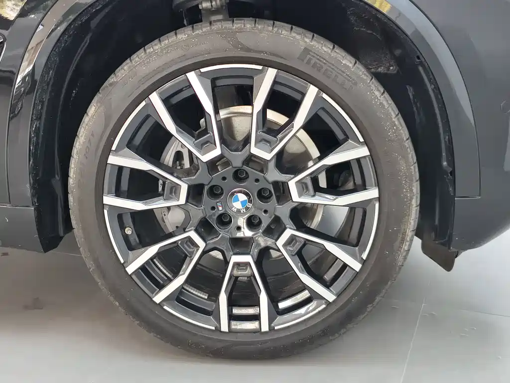 BMW X5 2024 — фото 18