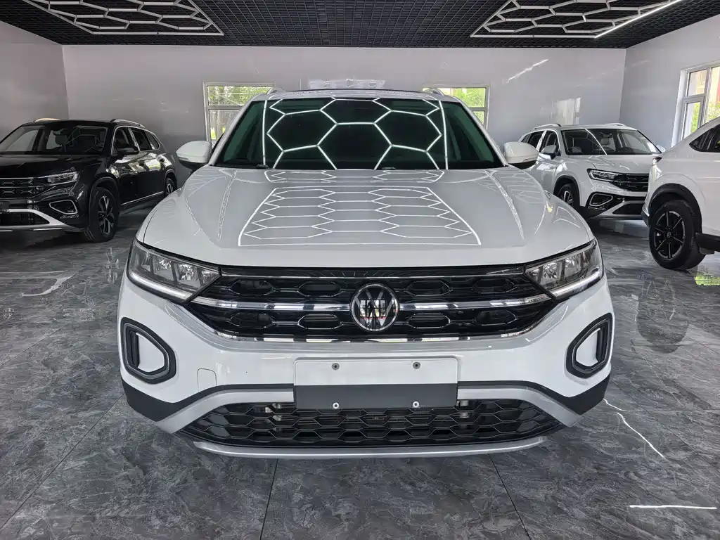 Volkswagen T-Roc 2024